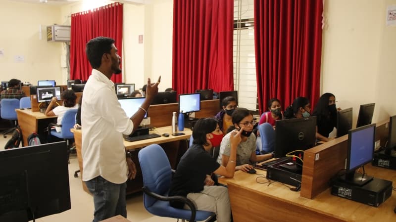 MIT International School of Broadcasting and Journalism Pune Campus Life photo 7